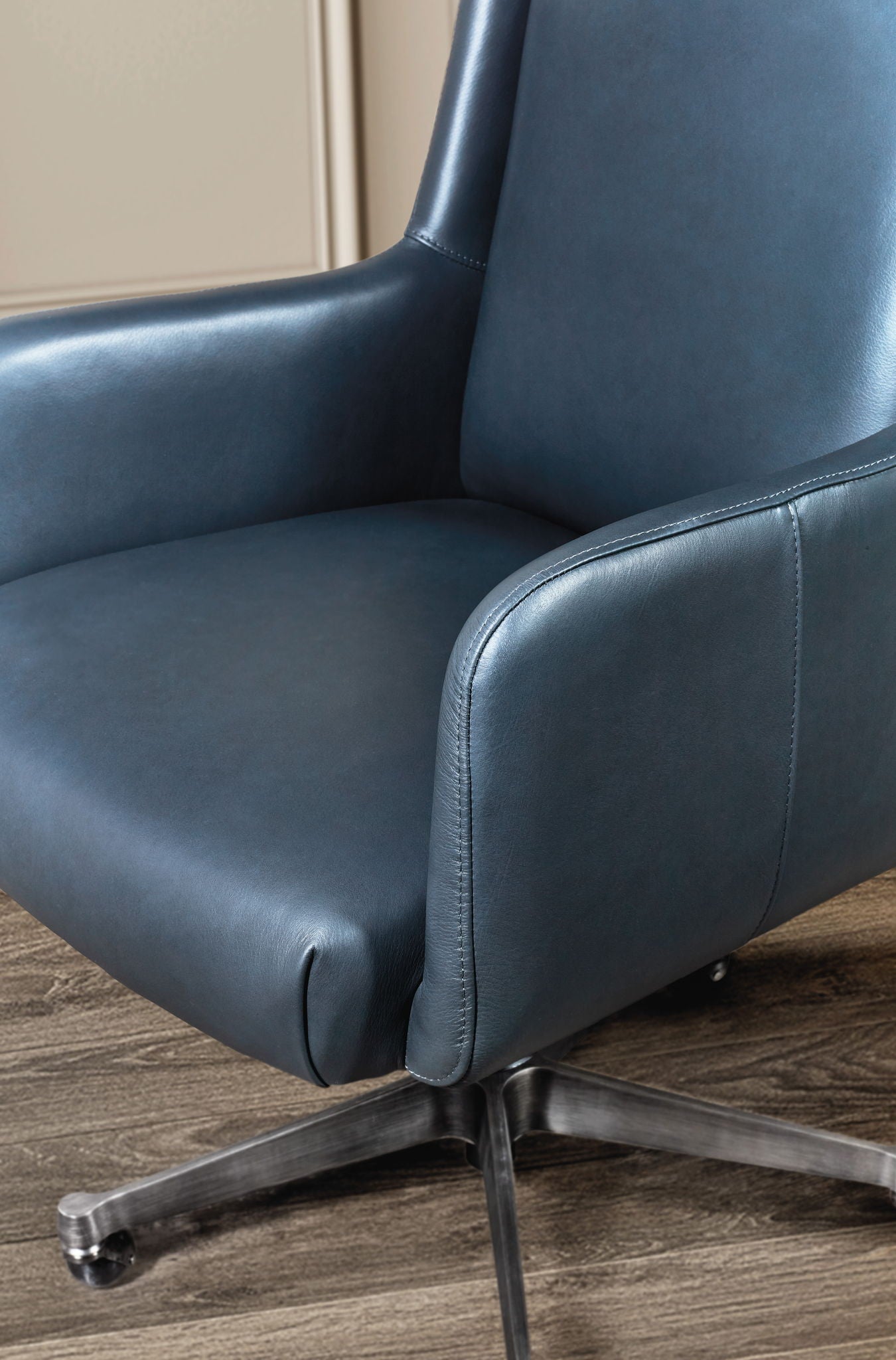 EC - Benito Executive Swivel Tilt Chair - Black