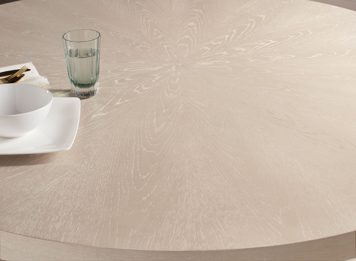 Nouvea Chic - Round Pedestal Dining Table - Light Brown / Beige