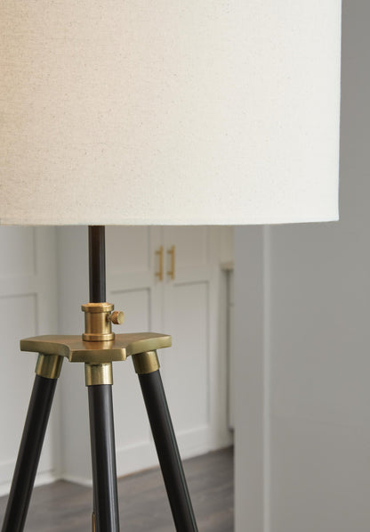 Cashner Metal Floor Lamp (1/CN)