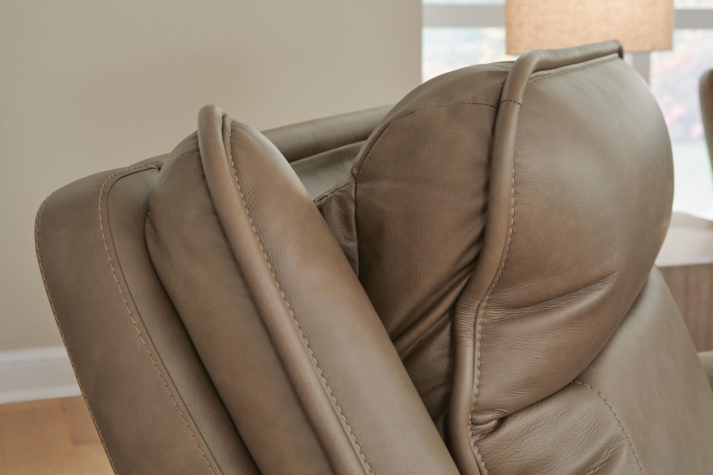 Glencroft PWR REC Sofa with ADJ Headrest