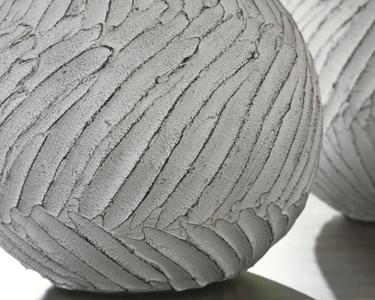 Shelvie Vase