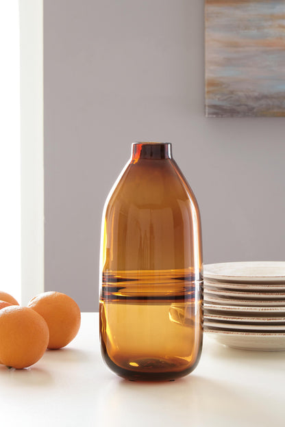 Lemmitt I/O Vase