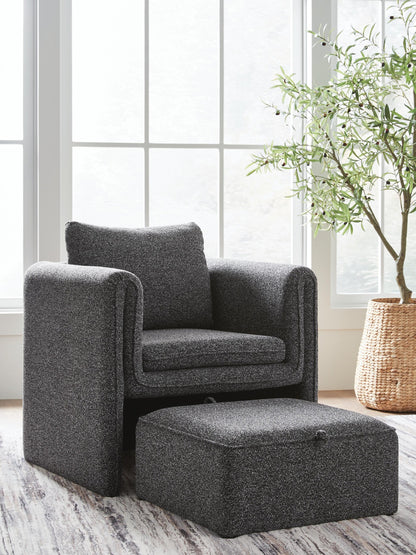 Vreni Accent Chair