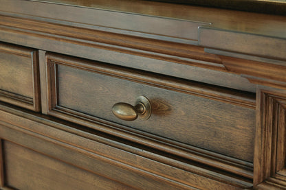 Frantanna Dresser